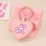 Gepersonaliseerde Roze Poppen Lettertype Sterke Magnetische Lederen Hartvormige Hoed Clip met initiaal Set van 2 Reis accessoires cadeau voor meisjes vrouwen