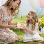 Personlig rutete krans Polka Dot Bow Bunny Food Grade Metal Biscuit Tin Oppbevaringsboks med navn påskegave til familie barn