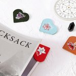 Personalisierte Kristall Geburt Blume PU Leder Herz Ecke Lesezeichen mit Namen Lesen Geburtstag Geschenk für Buchliebhaber Bücherwürmer