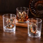 Personalisierte Dragon Initial Name 10 oz Old Fashioned Rock Whiskey Glas Geburtstag Vatertag Geschenk für Mann Barkeeper Whiskey-Enthusiasten