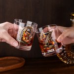 Personalisierte Dragon Initial Name 10 oz Old Fashioned Rock Whiskey Glas Geburtstag Vatertag Geschenk für Mann Barkeeper Whiskey-Enthusiasten