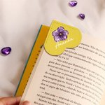 Personalisierte Kristall Geburt Blume PU Leder Herz Ecke Lesezeichen mit Namen Lesen Geburtstag Geschenk für Buchliebhaber Bücherwürmer