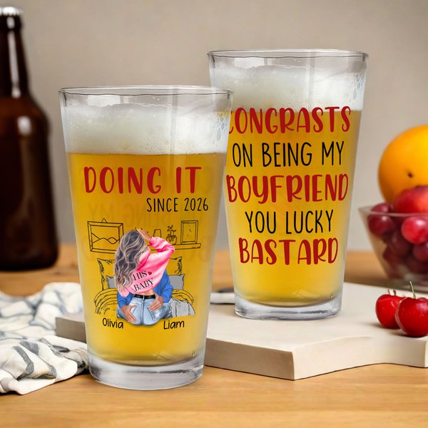Personalised Hugging Couple Lucky Bastard 16oz Glass Whisky Beer Mug with Names and Year Birthday Valentine's Day Anniversary Gift for Couple