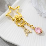 Spersonalizowany brelok do kluczy Birthstone Heart Star z brokatowym inicjałem Prezent urodzinowy dla przyjaciela i rodziny