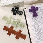 Personalised Inspirational Bible Verses Cross PU Leather Magnetic Bookmark Clip First Communion Baptism Back to School Gift for Christians Bookworms