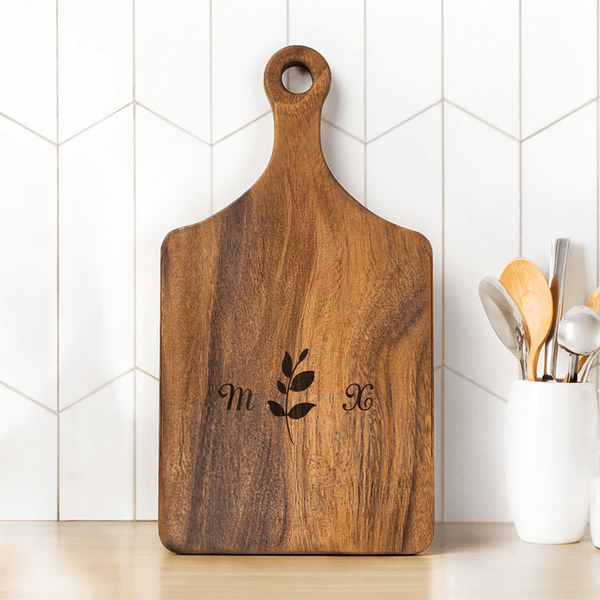 Personlig gravert Olive Branch Initial Wooden Reversible Charcuterie skjærebrett med grep Housewarming Jubileumsgave til par