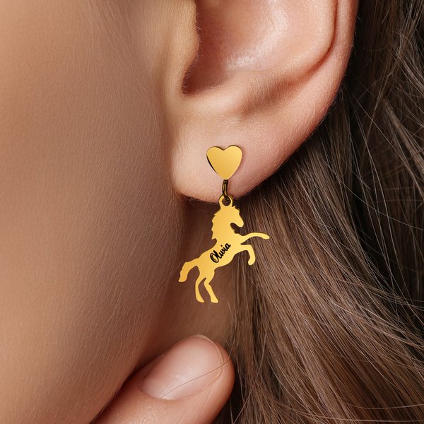 Gepersonaliseerde kleine paard hart minimalistische oorbellen met naam sierlijke sieraden verjaardag verjaardagscadeau voor paardenliefhebbers