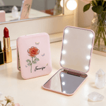 Miroir de poche de maquillage LED avec nom, cristal, fleur de naissance, papillon, voyage, utilisation quotidienne, cadeau de mariage pour les femmes, les fiancées, les mariées...