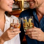 Verre à whisky 295 ml personnalisé avec initiale florale et nom - Cadeau d'anniversaire Saint-Valentin pour couple amateurs de whisky