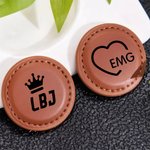 Personlig Golf-Themed Monogram Magnetisk PU lær Golfballmarkør med navn og initialer Sett med 2 golfklubber Bursdagsgave til golfelskere Golfere
