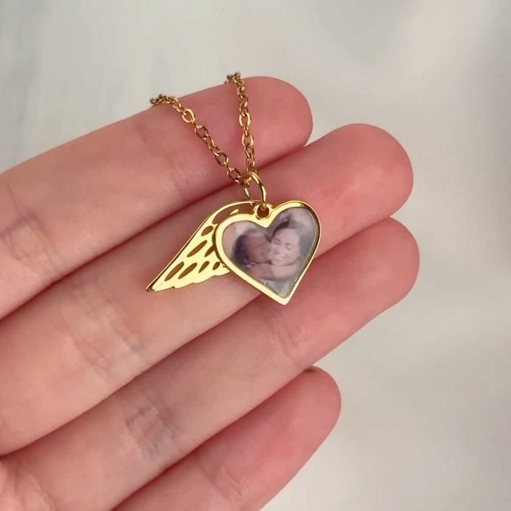 Personalised Heat-Activated Hidden Photo Angel Wing Heart Necklace with Engraved Text Memorial Sympathy Gift for Women 3
