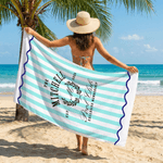 Gepersonaliseerde strandhanddoek met naam in gestreepte Pool Club exclusieve lidmaatschapsstijl zomervakantie  en verjaardagscadeau voor familie