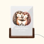 Personalisierte Boho Woodland Hedgehog Deer Paar Namen LED-Nachtlicht mit hölzernen Basis niedlich Raumdekoration Valentinstag Jahrestag Geschenk für Paar