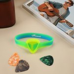 Personalized Engraved Name Silicone Guitar Pick Holder Wristband with  5 Picks Daily Use Birthday Gift for Guitar Music Lovers