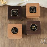 Boîte à bagues en bois personnalisée avec monogramme, nom et initiales Date de mariage Cadeau de mariage pour couple