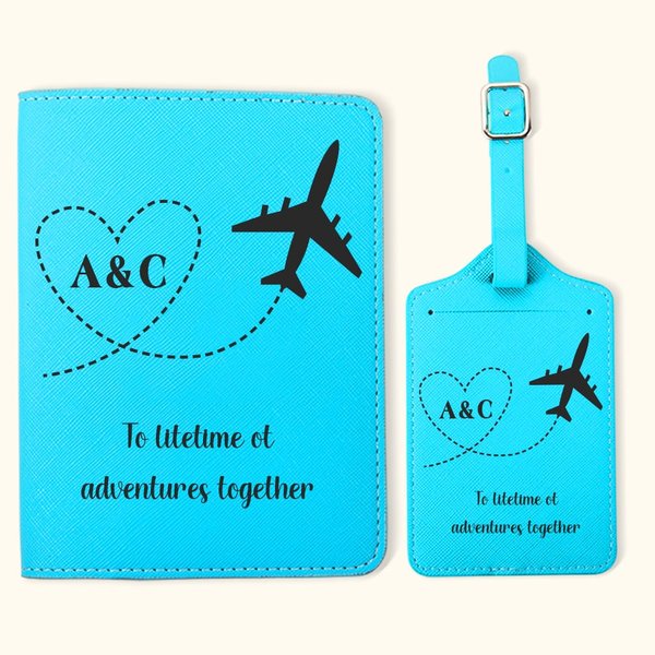 Personalisierte Flugzeug Herz Route Leder Passport Halter Gepäckanhänger Set mit Initialen Geburtstag Flitterwochen Geschenk für Paar Reise Liebhaber