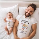 Camiseta de algodón 100% personalizada con el nombre del bebé Nuestro primer regalo del Día del Padre para el bebé papá