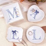 Cadeau d'anniversaire pour les filles et les femmes avec un bol bleu personnalisé Toile de Jouy Initial en céramique