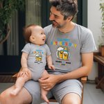 Camiseta de algodón 100% personalizada con el nombre del bebé Nuestro primer regalo del Día del Padre para el bebé papá