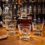 Decanter per whisky personalizzato con foto di Born to Fish, con nome e scatola di legno, regalo di compleanno e anniversario per gli amanti del whisky