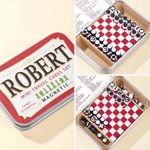 Gepersonaliseerd Altoids Tin Magnetic Mini Travel Chess Board Set met Naam Klein Draagbaar Zakspel Camping Verjaardagscadeau voor Schaakliefhebbers