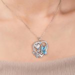 Collar personalizado con mariposa de piedra de nacimiento con nombre grabado Joyería delicada Recuerdo Memorial Simpatía Día de la Madre de regalo para las mujeres