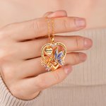 Collar personalizado con mariposa de piedra de nacimiento con nombre grabado Joyería delicada Recuerdo Memorial Simpatía Día de la Madre de regalo para las mujeres