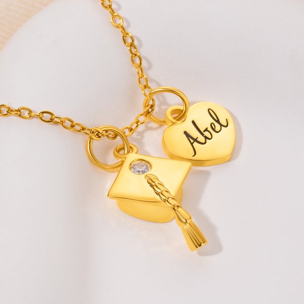 Spersonalizowany naszyjnik Birthstone Graduation Cap z imienną zawieszką Dainty Jewelry Graduation Gift dla absolwentów