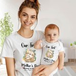 Personlig Vår första mors dag Sloth Baby Onesie och mamma Matchande T-shirt med namn och år Present till baby ny mamma