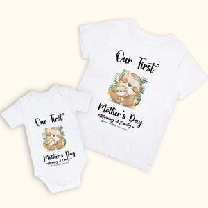 Maglietta personalizzata con nome e anno per la nostra prima festa della mamma: felpa per il bambino e maglietta abbinata per la mamma.
