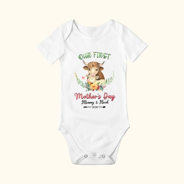 Personlig Vår första mors dag Baby Onesie med söt djur och namn Mors dag present till nyfödd