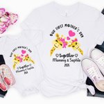 Personlig Vår första mors dag tillsammans T-shirt för vuxna med namn Söt giraff elefant björn koala Present till ny mamma