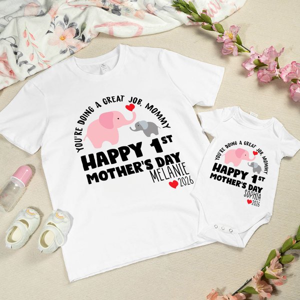 Personnalisé You're Doing A Great Job Cute Elephant 100% Cotton T-shirt Baby Bodysuit Bib with Name Happy 1st Mother's Day Birthday Gift for Baby Mom