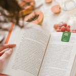 Personalisierter magnetischer Lesezeichen-Clip | mit Geburtsblume und Namen | Lesezubehör | Geburtstagsgeschenk für Buchliebhaber Bücherwürmer