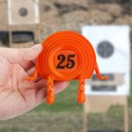 Henkilökohtainen Bright Orange Clay Pigeon figuuri nimi numero Desk Decor syntymäpäivälahja pojille Miehet ampumaurheilun harrastajille