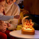 Gepersonaliseerd Cartoon Karakter Familie Maan Hart Acryl LED Nachtlampje met Naam en Houten Base Kamer Decor Verjaardagscadeau voor familie Mama Papa