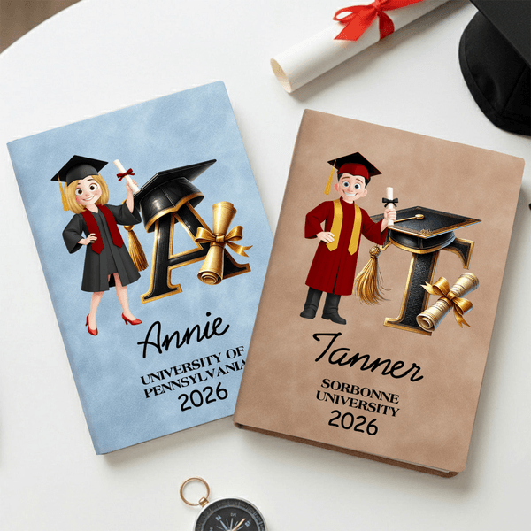 Personalizado Cartoon Graduación Nombre del personaje A5 A6 PU Cuaderno de cuero con el año y el texto Cumpleaños Regalo de graduación para los graduados