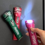 Gepersonaliseerde draagbare veelkleurige platte magnetische fakkel met naam Nacht gebruik paaseieren jacht partij Gunsten Gift voor kinderen