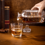 Personalisierte Prost auf Jahr Whiskey Dekanter mit Namen Geburtstag Jahrestag Geschenk für Mann Schnapsliebhaber