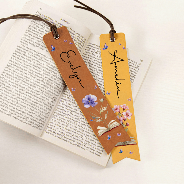 Marque-page en cuir PU personnalisé avec nom et fleur de naissance - Cadeau d'anniversaire de lecture pour les amoureux de la lecture