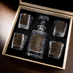 Personalisierte Prost auf Jahr Whiskey Dekanter mit Namen Geburtstag Jahrestag Geschenk für Mann Schnapsliebhaber