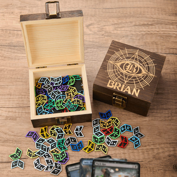 Personalisierte Kompatibel mit MTG Fraktion Totems Macht Zähigkeit Zähler hölzerne Aufbewahrungsbox Set mit Namen TCG Zubehör Geschenk für Planeswalkers