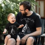 Personalizada Nuestro Primer Día del Padre Minimalista Botella de Cerveza y Leche Camisa de algodón a juego para papá y bebé Ropa de diario Casual Regalo del Día del Padre para papá