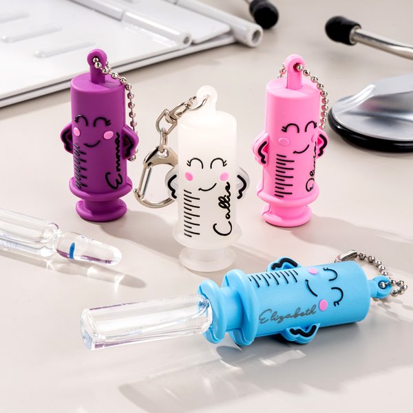 Sécurité au bout de vos mains expertes - Ouvre-ampoule design seringue personnalisé avec nom