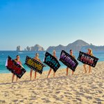 Serviette de plage personnalisée Punk Heavy Metal Design Quick Dry Oversize Towel with Name Travel Essential Beach Party Birthday Gift for Family Punk Lovers