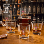 Personalisierte Cartoon-Charaktere Geburt Blume Whiskey Dekanter mit Namen Bar Accessoire Vatertag Geschenk für Mann Frau Schnapsliebhaber