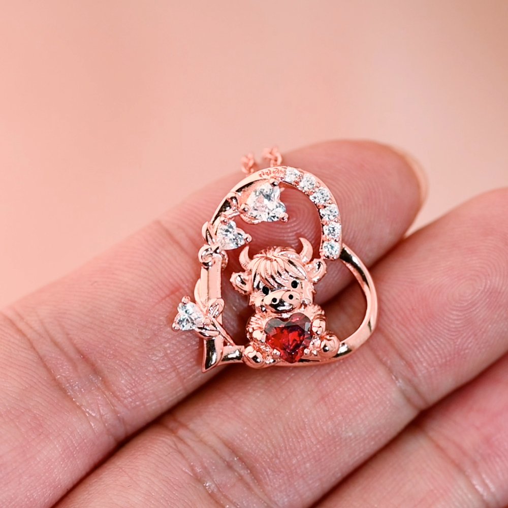 Personligt hjärtformat halsband med höglandsko och födelsesten i sterlingsilver unik födelsedagspresent till henne 5