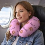 Henkilökohtainen monivärinen syntymä kukka pehmeä kannettava niskatyyny nimellä Travel Essential päivittäiseen käyttöön syntymäpäivälahja perheelle ystävä kollega