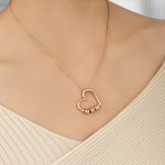 Collier de coeur familial circulaire ouvert personnalisé avec 1-5 pendentifs de nom gravé Bijoux délicats Anniversaire Cadeau de fête des mères pour les femmes