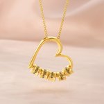Collier de coeur familial circulaire ouvert personnalisé avec 1-5 pendentifs de nom gravé Bijoux délicats Anniversaire Cadeau de fête des mères pour les femmes